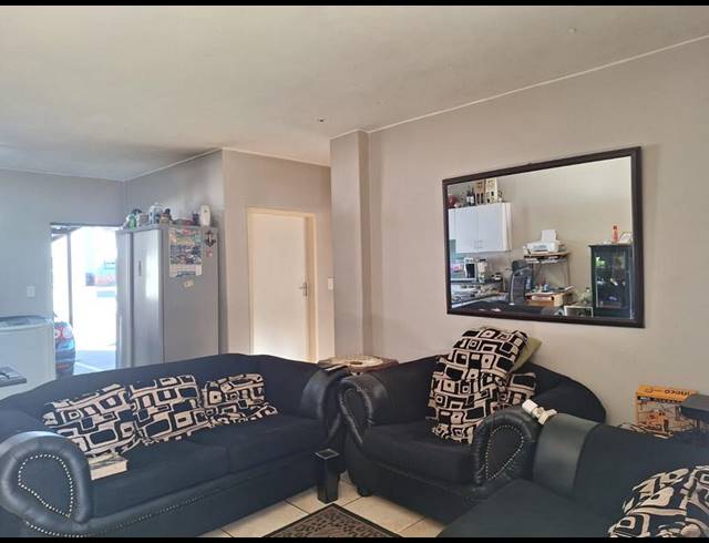 2 BEDROOM TOWNHOUSE FOR SALE IN BRENTHURST